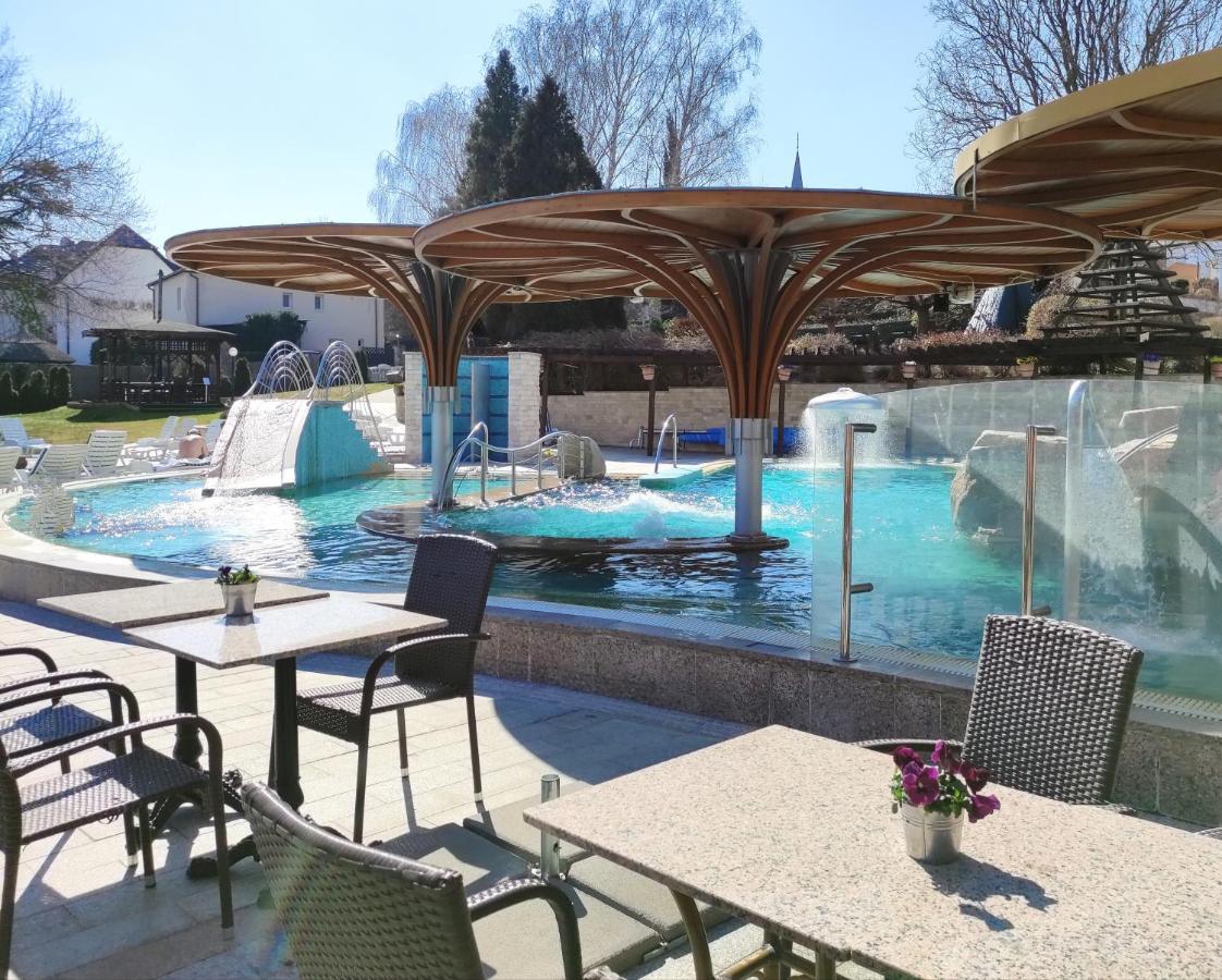 Spa Residence Carbona Water Lily Apartment Heviz Ngoại thất bức ảnh